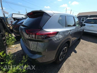 2025 Nissan Rogue SV - miniatura 3
