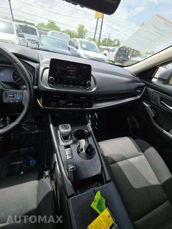 2025 Nissan Rogue SV – miniatura 7