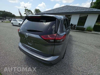2025 Nissan Rogue SV - miniatura 3
