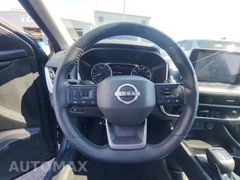 2025 Nissan Rogue SV – miniatura 10
