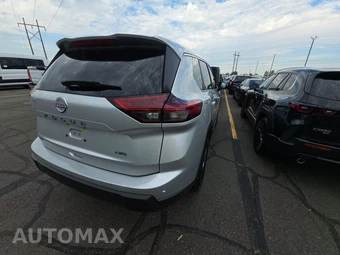2025 Nissan Rogue SV - miniatura 4
