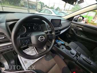 2025 Nissan Rogue SV - miniatura 10