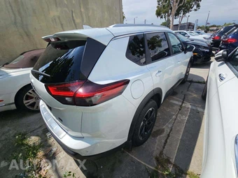 2025 Nissan Rogue SV - miniatura 3