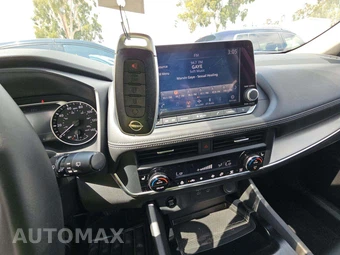 2025 Nissan Rogue SV - miniatura 8