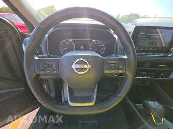 2025 Nissan Rogue SV - miniatura 10