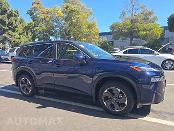 2025 Nissan Rogue SV – miniatura 3