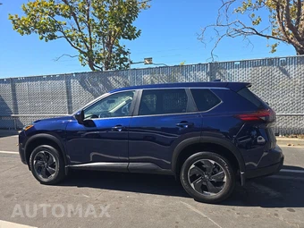 2025 Nissan Rogue SV – miniatura 6