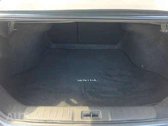 2025 Nissan Sentra S – miniatura 16