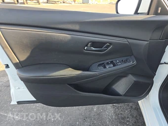 2025 Nissan Sentra S – miniatura 9