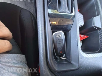 2025 Nissan Sentra S – miniatura 8