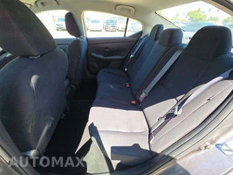 2025 Nissan Sentra S – miniatura 10