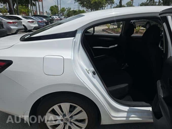 2025 Nissan Sentra S – miniatura 13