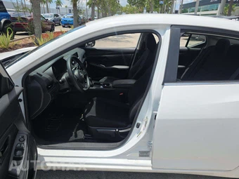 2025 Nissan Sentra S – miniatura 3