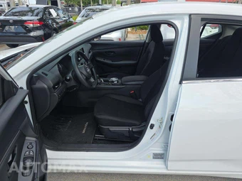 2025 Nissan Sentra S – miniatura 3