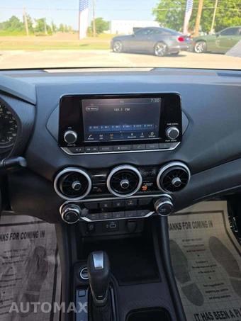 2025 Nissan Sentra S – miniatura 7