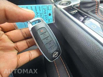 2025 Nissan Sentra SR – miniatura 8