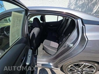 2025 Nissan Sentra SR – miniatura 10