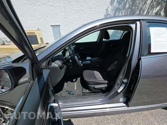 2025 Nissan Sentra SR – miniatura 3