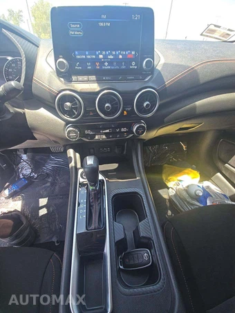 2025 Nissan Sentra SR – miniatura 10