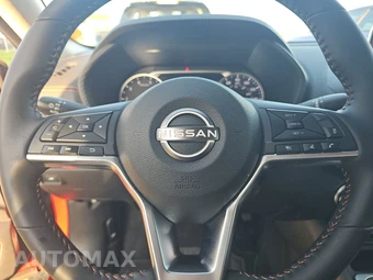 2025 Nissan Sentra SR - miniatura 10