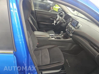 2025 Nissan Sentra SR - miniatura 8
