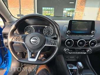 2025 Nissan Sentra SR – miniatura 10