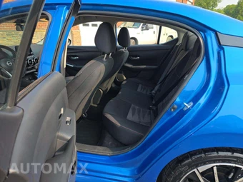 2025 Nissan Sentra SR – miniatura 13