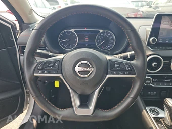 2025 Nissan Sentra SR – miniatura 10