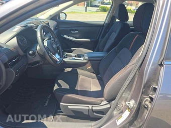 2025 Nissan Sentra SR - miniatura 3