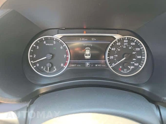 2025 Nissan Sentra SR - miniatura 6