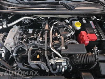 2025 Nissan Sentra SR - miniatura 16