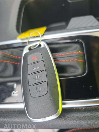 2025 Nissan Sentra SR – miniatura 8