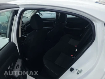 2025 Nissan Sentra SV – miniatura 13