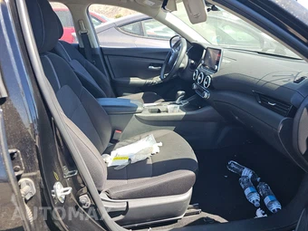 2025 Nissan Sentra SV - miniatura 8