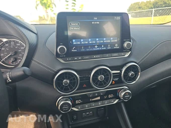 2025 Nissan Sentra SV – miniatura 11