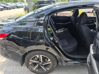 2025 Nissan Sentra SV – miniatura 13