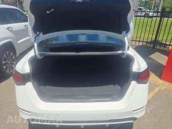 2025 Nissan Sentra SV – miniatura 13