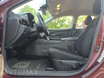 2025 Nissan Sentra SV – miniatura 6