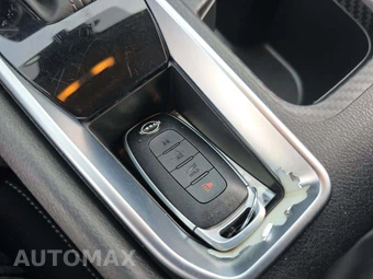2025 Nissan Sentra SV – miniatura 8