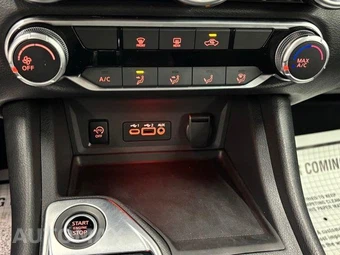2025 Nissan Sentra SV - miniatura 24