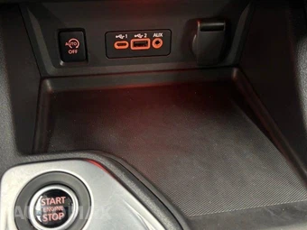 2025 Nissan Sentra SV - miniatura 25