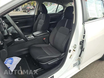 2025 Nissan Sentra SV – miniatura 6