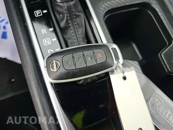2025 Nissan Sentra SV – miniatura 8