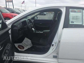 2025 Nissan Sentra SV – miniatura 7