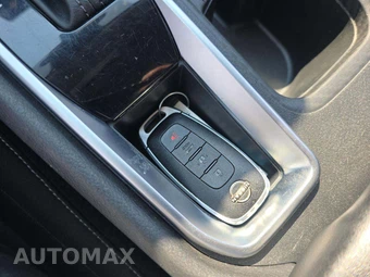 2025 Nissan Sentra SV - miniatura 8
