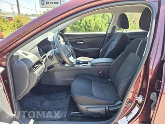 2025 Nissan Sentra SV – miniatura 12