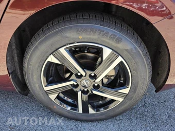 2025 Nissan Sentra SV – miniatura 17