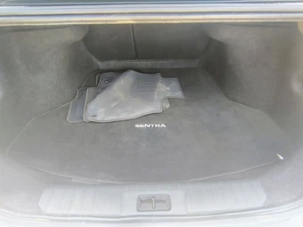 2025 Nissan Sentra SV - miniatura 15