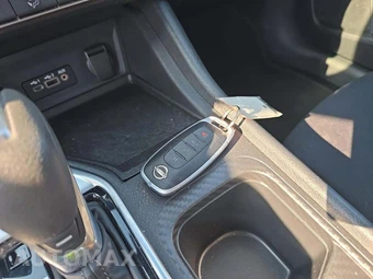 2025 Nissan Sentra SV - miniatura 8