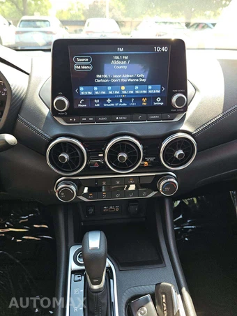 2025 Nissan Sentra SV - miniatura 10